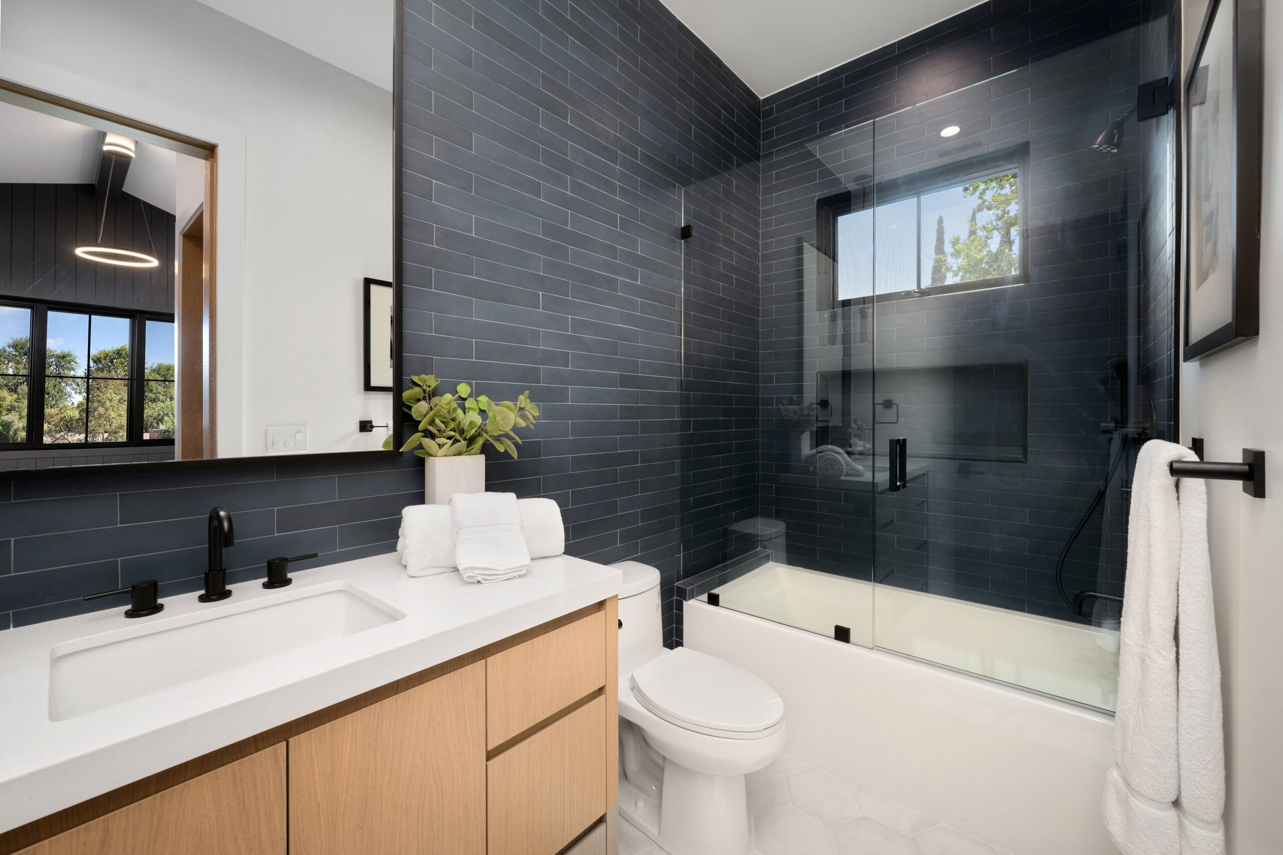 Pare-douche en verre – AMA Miroiterie, Hendaye